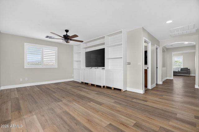 18478 W SAGUARO Lane, Surprise, AZ 85388