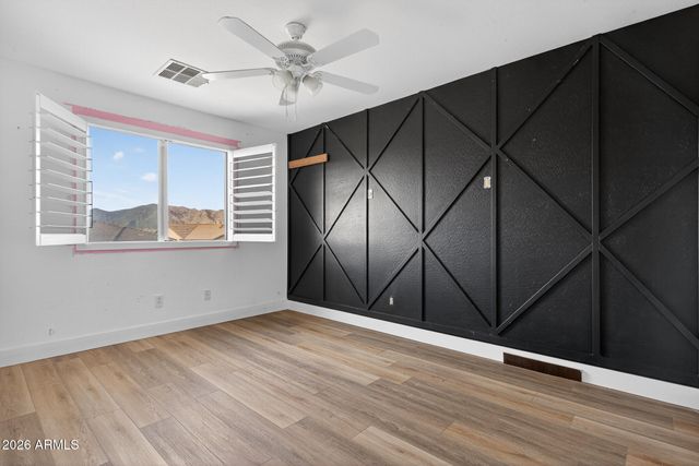 18478 W SAGUARO Lane, Surprise, AZ 85388