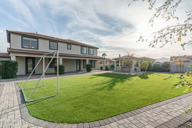 18478 W SAGUARO Lane, Surprise, AZ 85388