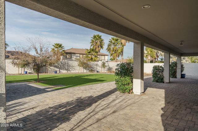 18478 W SAGUARO Lane, Surprise, AZ 85388