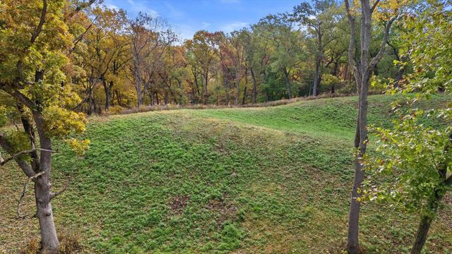 6644 N SHAWMOORS DRIVE, Hartland, WI 53029