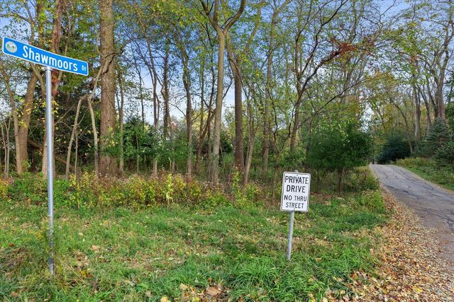 6644 N SHAWMOORS DRIVE, Hartland, WI 53029