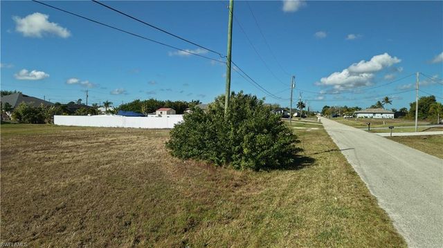 2502 NW 1st ST, Cape Coral, FL 33993