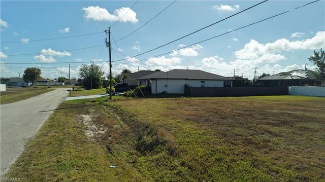 2502 NW 1st ST, Cape Coral, FL 33993