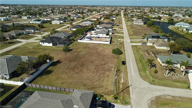 2502 NW 1st ST, Cape Coral, FL 33993