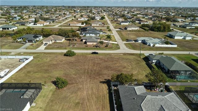 2502 NW 1st ST, Cape Coral, FL 33993
