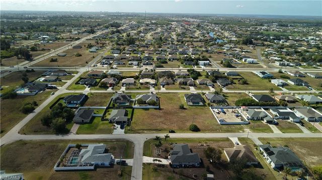 2502 NW 1st ST, Cape Coral, FL 33993