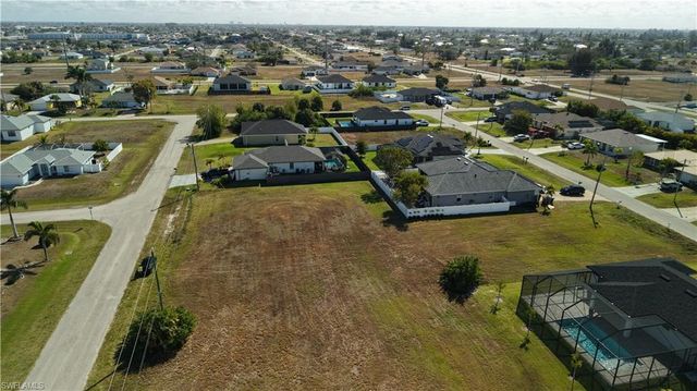 2502 NW 1st ST, Cape Coral, FL 33993
