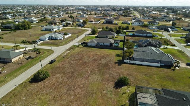 2502 NW 1st ST, Cape Coral, FL 33993