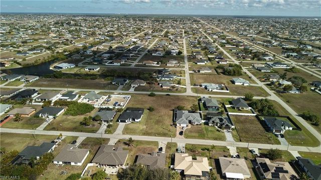 2502 NW 1st ST, Cape Coral, FL 33993