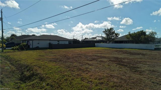 2502 NW 1st ST, Cape Coral, FL 33993