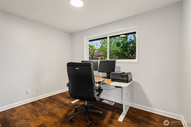 21615 82nd Avenue W, Edmonds, WA 98026