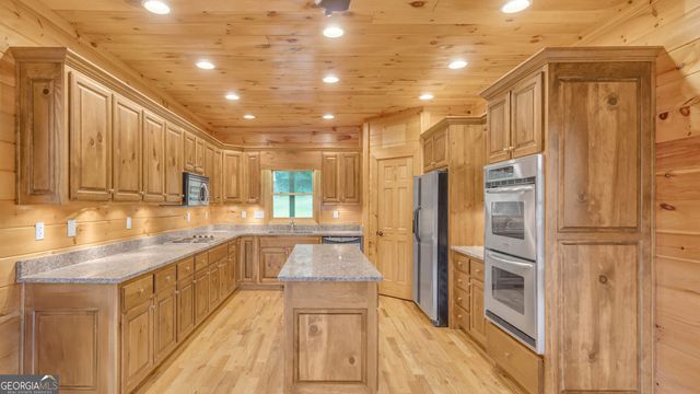 661 Toccoa River Forest, Mineral Bluff, GA 30559