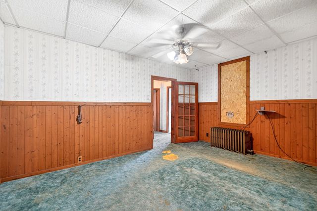 571 MAIN STREET, North Huntingdon, PA 15642