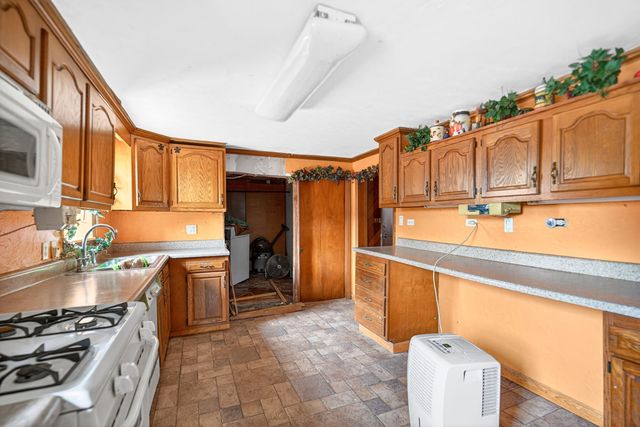 571 MAIN STREET, North Huntingdon, PA 15642