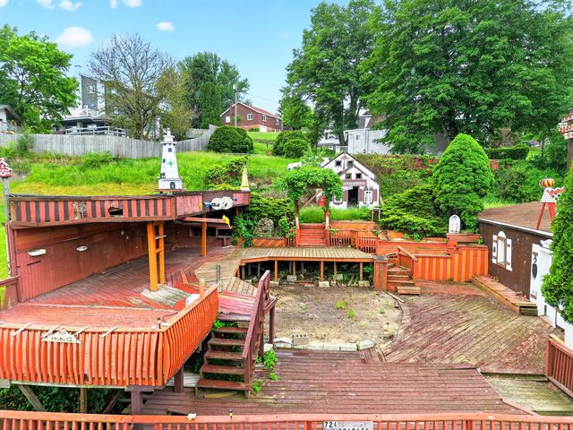 571 MAIN STREET, North Huntingdon, PA 15642