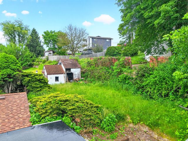 571 MAIN STREET, North Huntingdon, PA 15642