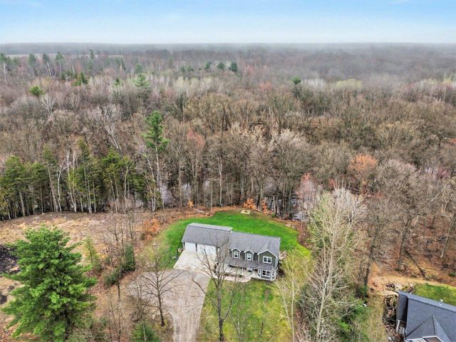 2820 Ginger Drive, Coleman, MI 48618