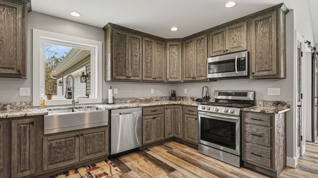 2820 Ginger Drive, Coleman, MI 48618