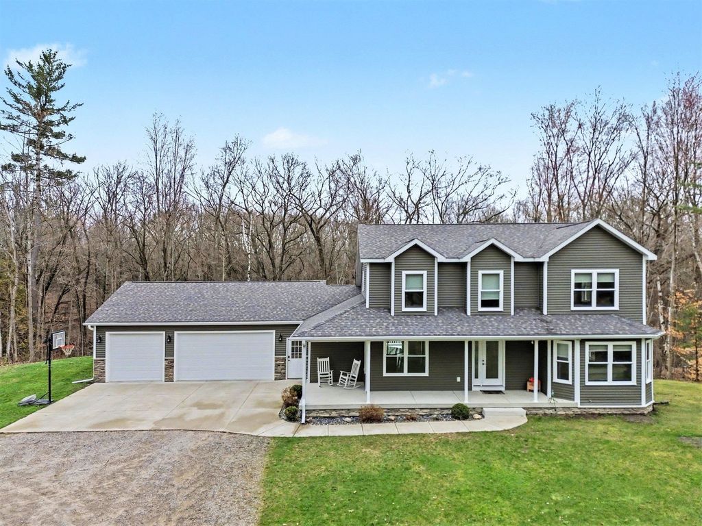 2820 Ginger Drive, Coleman, MI 48618
