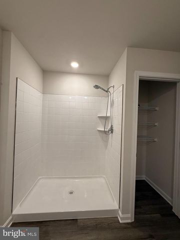 223 ORPINGTON DR, Martinsburg, WV 25403