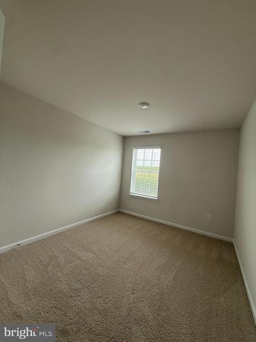 223 ORPINGTON DR, Martinsburg, WV 25403