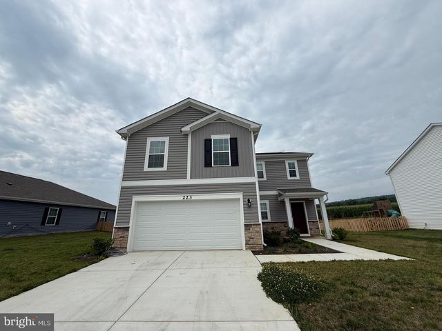 223 ORPINGTON DR, Martinsburg, WV 25403