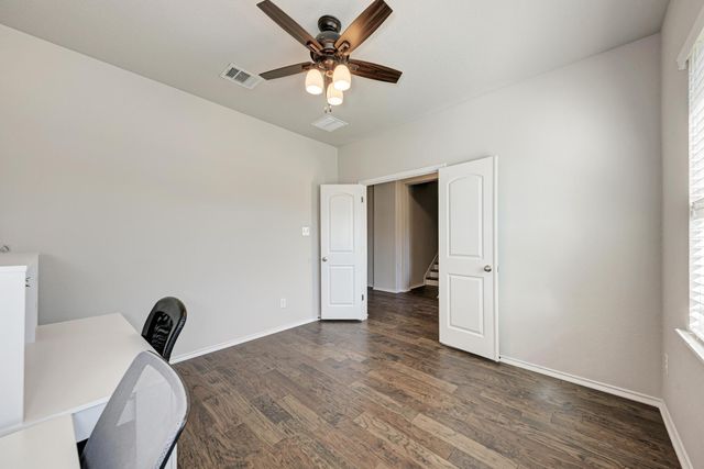 136 Finley ST, Hutto, TX 78634