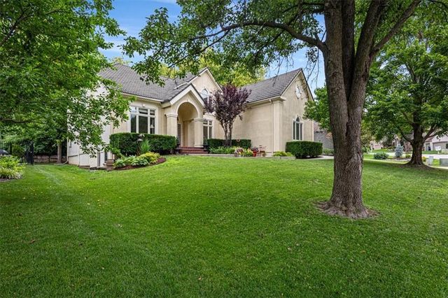 14612 W 50th Street, Shawnee, KS 66216