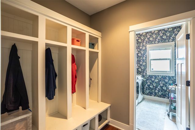 2405 148th Court, Urbandale, IA 50323