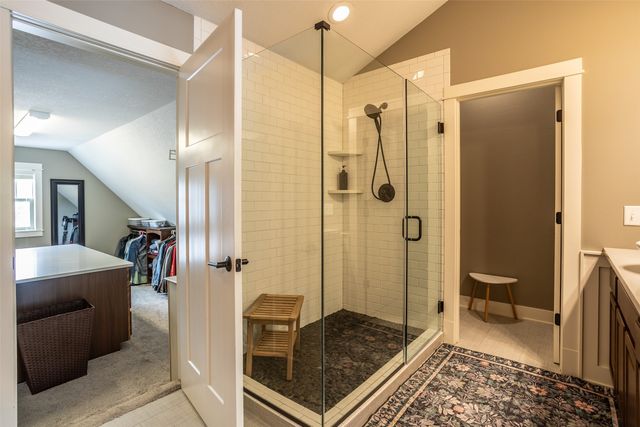 2405 148th Court, Urbandale, IA 50323