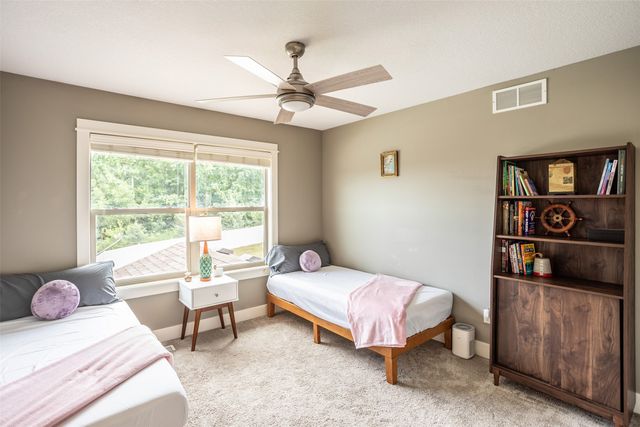 2405 148th Court, Urbandale, IA 50323