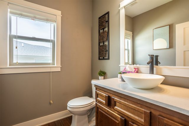 2405 148th Court, Urbandale, IA 50323