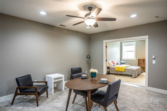 2405 148th Court, Urbandale, IA 50323