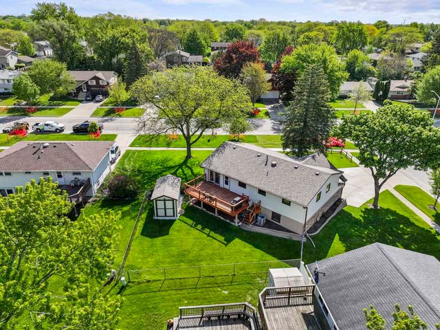 1214 Milton Lane, Schaumburg, IL 60193