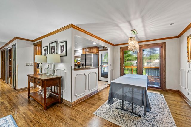 1214 Milton Lane, Schaumburg, IL 60193