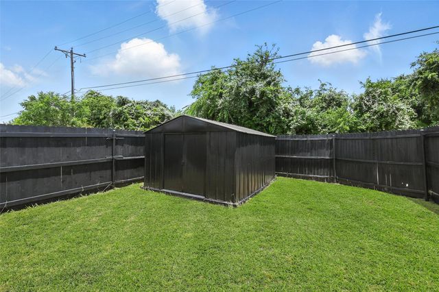 734 Mission Lane, Lancaster, TX 75146