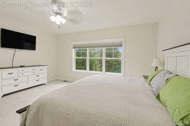 12310 Ivy Lane, Tyrone Township, MI 48430