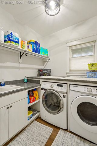 12310 Ivy Lane, Tyrone Township, MI 48430