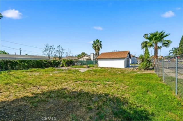 7221 Osbun, San Bernardino, CA 92404