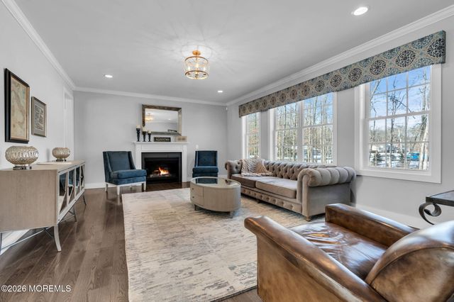 2 Tiffany Court, Farmingdale, NJ 07727