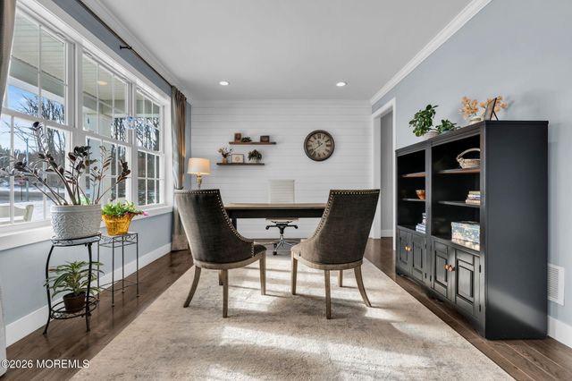 2 Tiffany Court, Farmingdale, NJ 07727