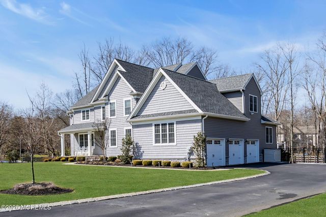 2 Tiffany Court, Farmingdale, NJ 07727