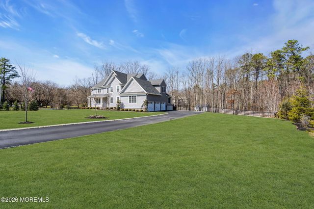 2 Tiffany Court, Farmingdale, NJ 07727