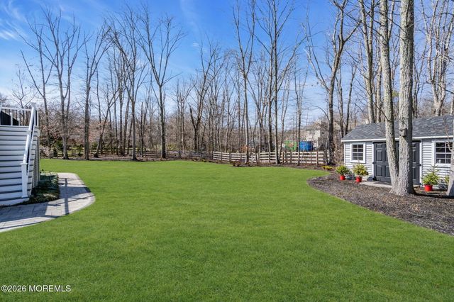 2 Tiffany Court, Farmingdale, NJ 07727