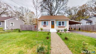 122 Deepwood Drive, Manchester, CT 06040