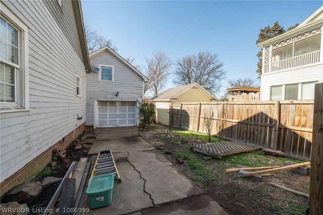 912 S 24th Street, Fort Smith, AR 72901