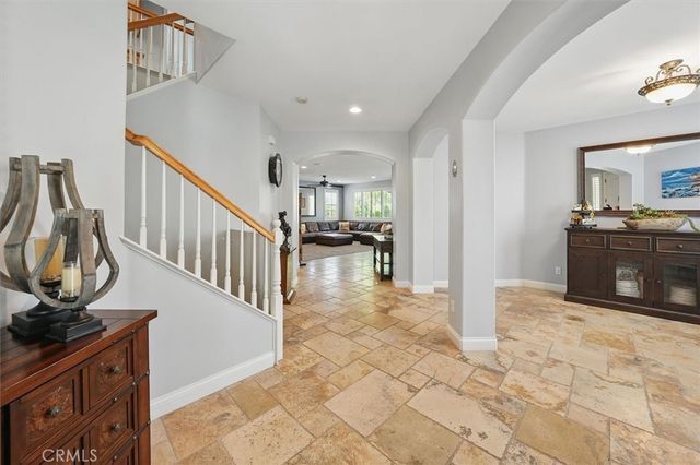 29160 Harmony Way, Saugus, CA 91390