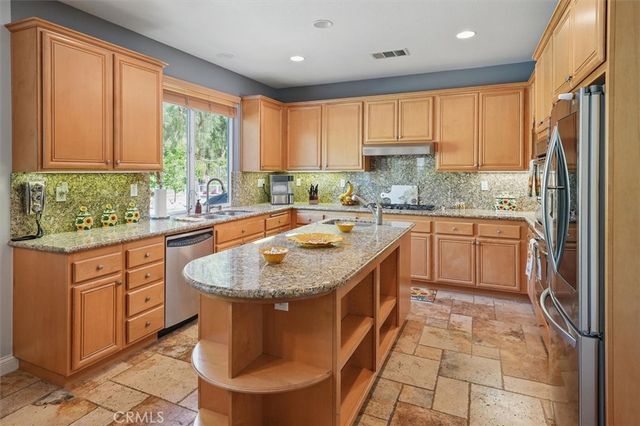 29160 Harmony Way, Saugus, CA 91390