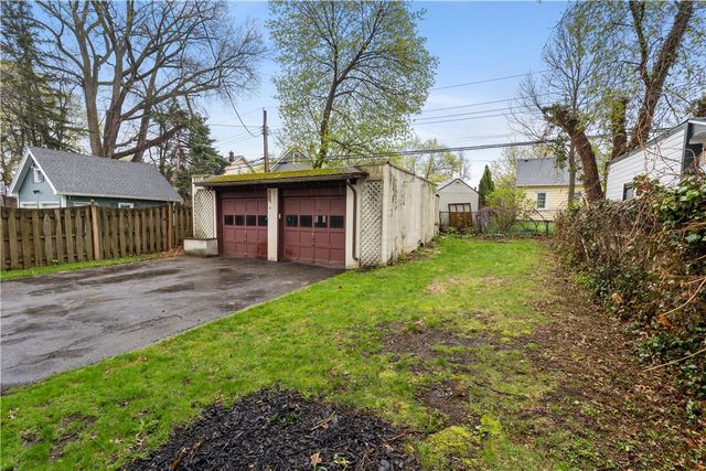 299 Spencer Road, Irondequoit, NY 14609